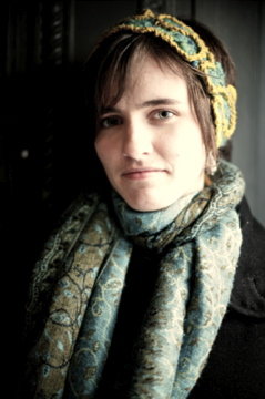 Meghan Robins - Headshot